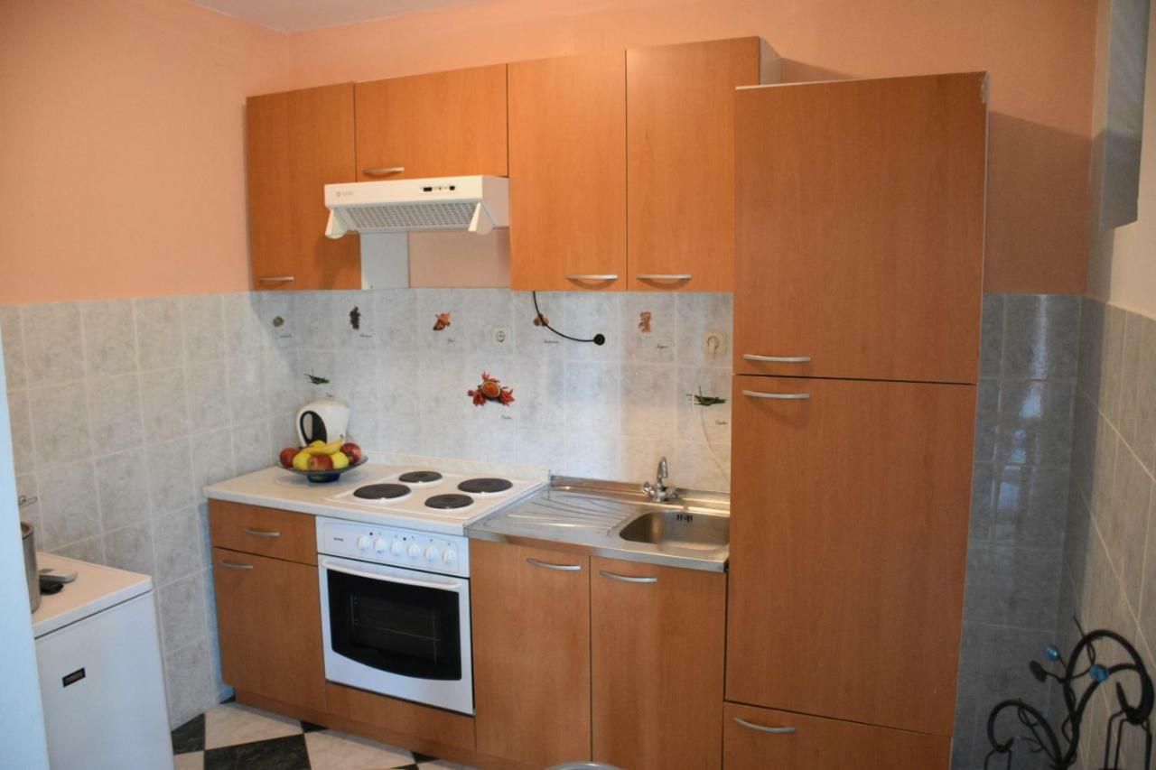 Mauro Apartment Razanac Exterior photo